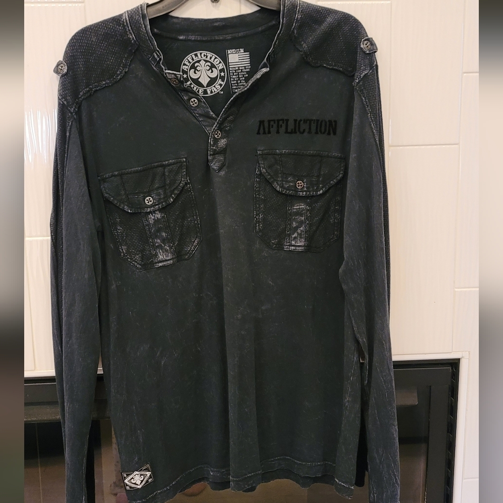 Mens Affliction Agitator Henley Size M